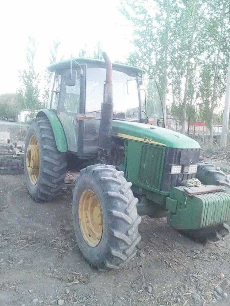 出售2012年约翰迪尔1204拖拉机_新疆塔城地