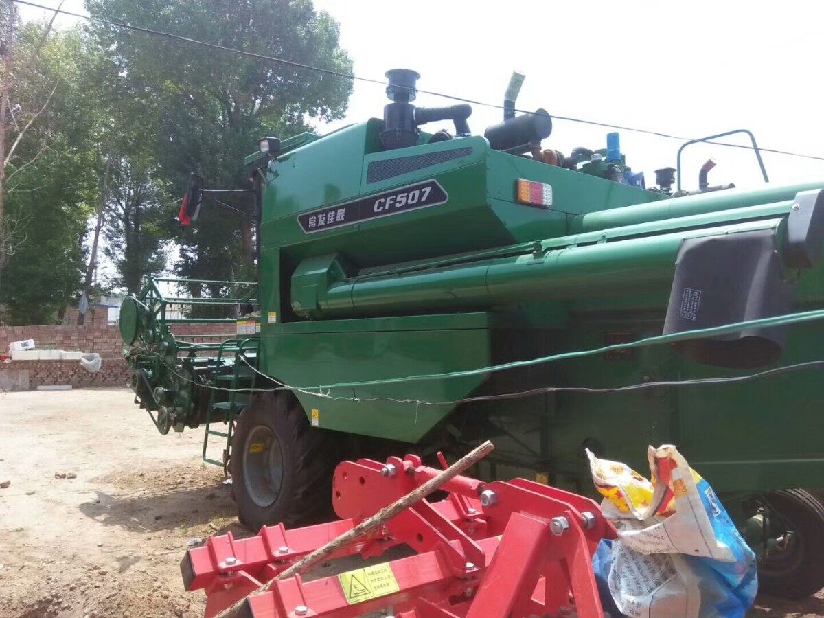 佳联收割机CF507收割机