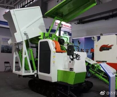 果缘4HLB-2型收割机