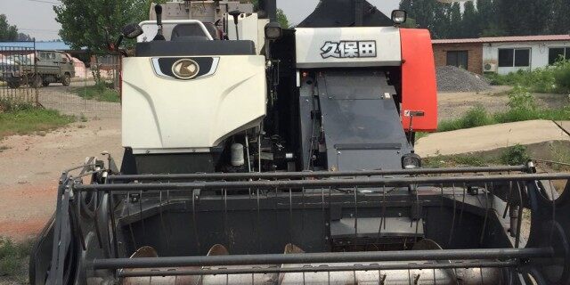 久保田4LZ-4（PRO988Q)全喂入履带收割机