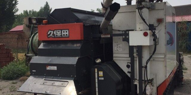 久保田4LZ-4（PRO988Q)全喂入履带收割机