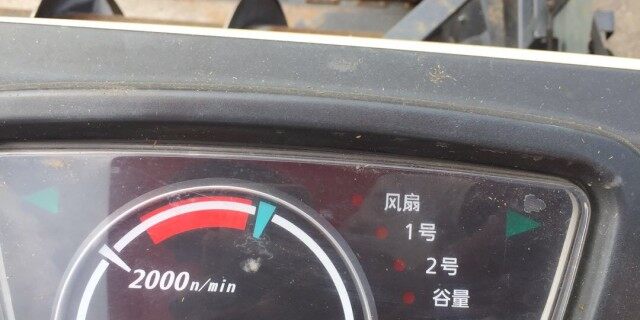 久保田4LZ-4（PRO988Q)全喂入履带收割机