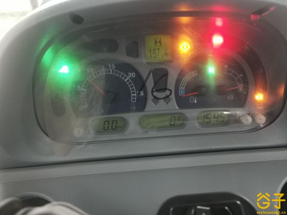纽荷兰t1804拖拉机