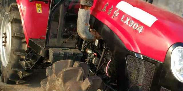 东方红LX904拖拉机