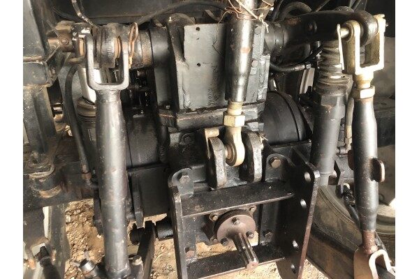 出售2015年东方红lx1304拖拉机_广东佛山二手农机网_谷子二手农机