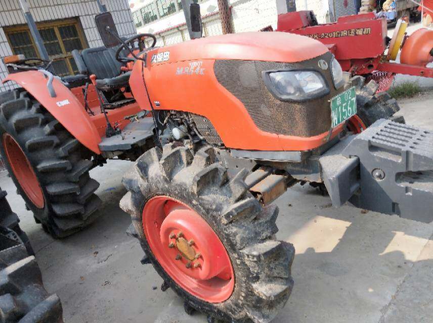 久保田M854K拖拉机