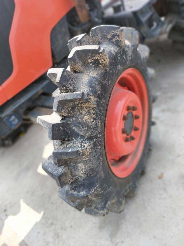 久保田M854K拖拉机