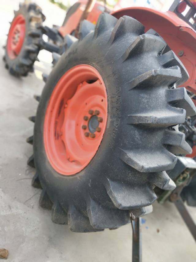 久保田M854K拖拉机