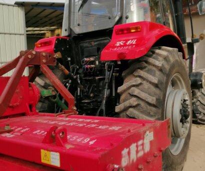 东方红LG1504拖拉机