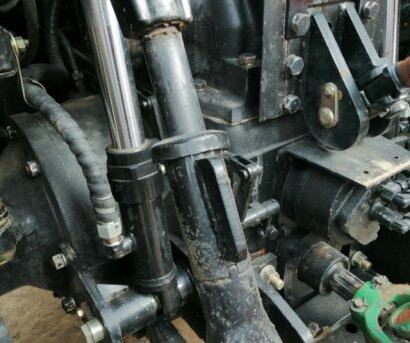 东方红LG1504拖拉机