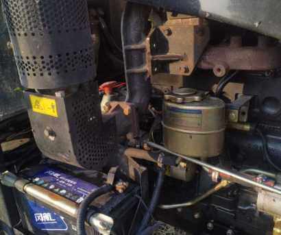 铠特KT1004轮式拖拉机