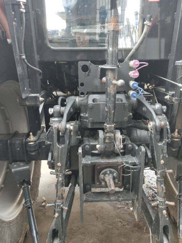 东方红1604拖拉机