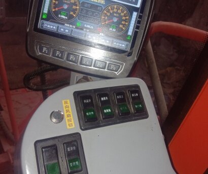 顶呱呱9QZ-2100A青饲料收获机