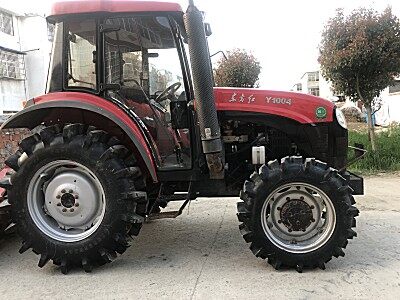  em>东方红ly1004拖拉机 /em>