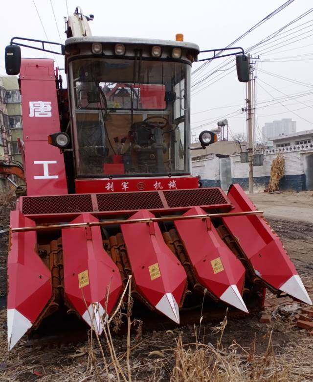 宇田4行茎穗兼收玉米收割机