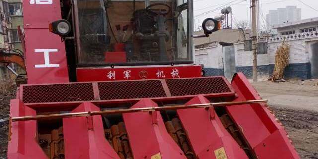 宇田4行茎穗兼收玉米收割机