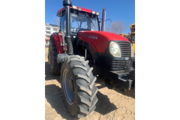 东方红1404拖拉机