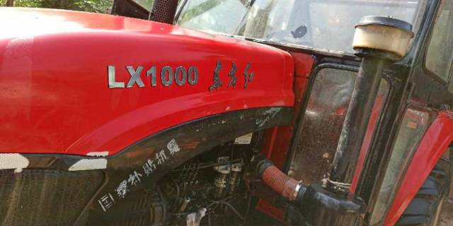 东方红LX1000拖拉机