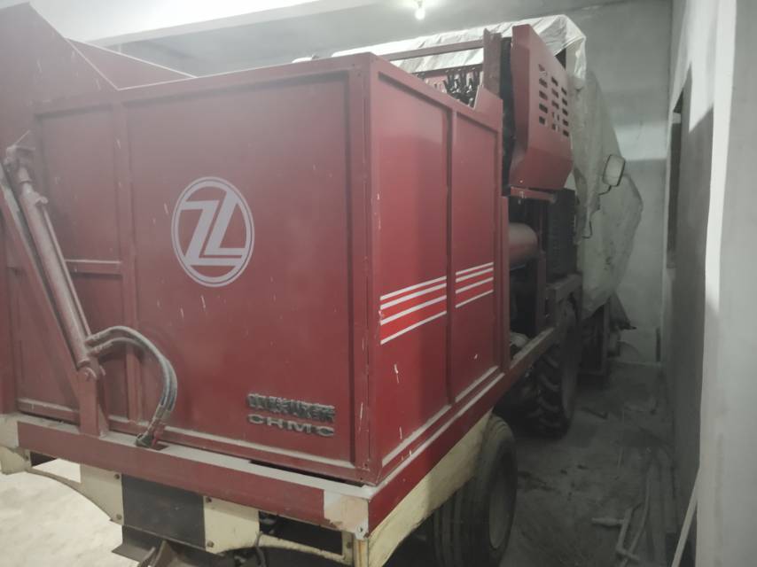 中联4YZ-3X玉米收割机