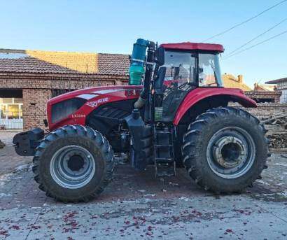 东方红lx2204拖拉机