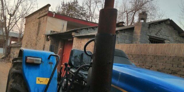 上海纽荷兰SNH1000拖拉机