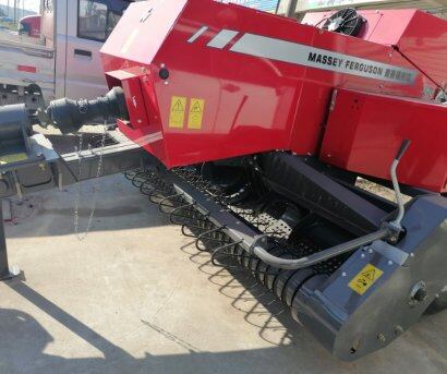 麦赛福格森mf1840s小方捆打捆机