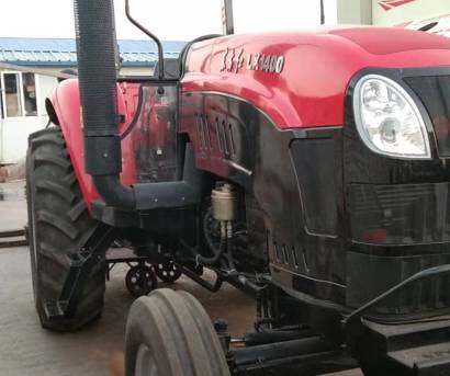 東方紅LX1400拖拉機(jī)
