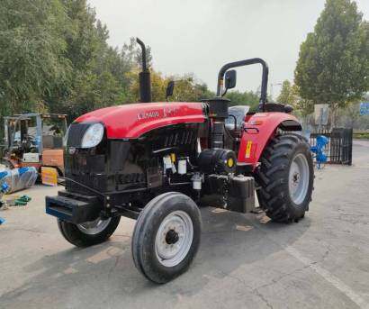 東方紅LX1400拖拉機(jī)