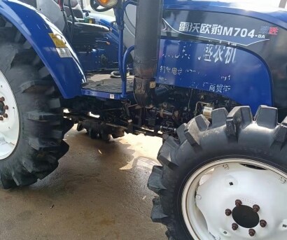 雷沃歐豹M704-BA拖拉機