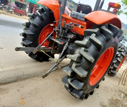 久保田M704K拖拉機