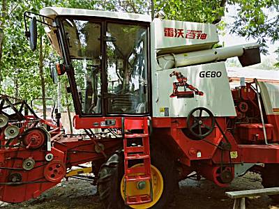 福田雷沃GE80(4LZ-8E2)小麦收割机