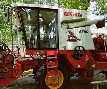 福田雷沃GE80(4LZ-8E2)小麦收割机