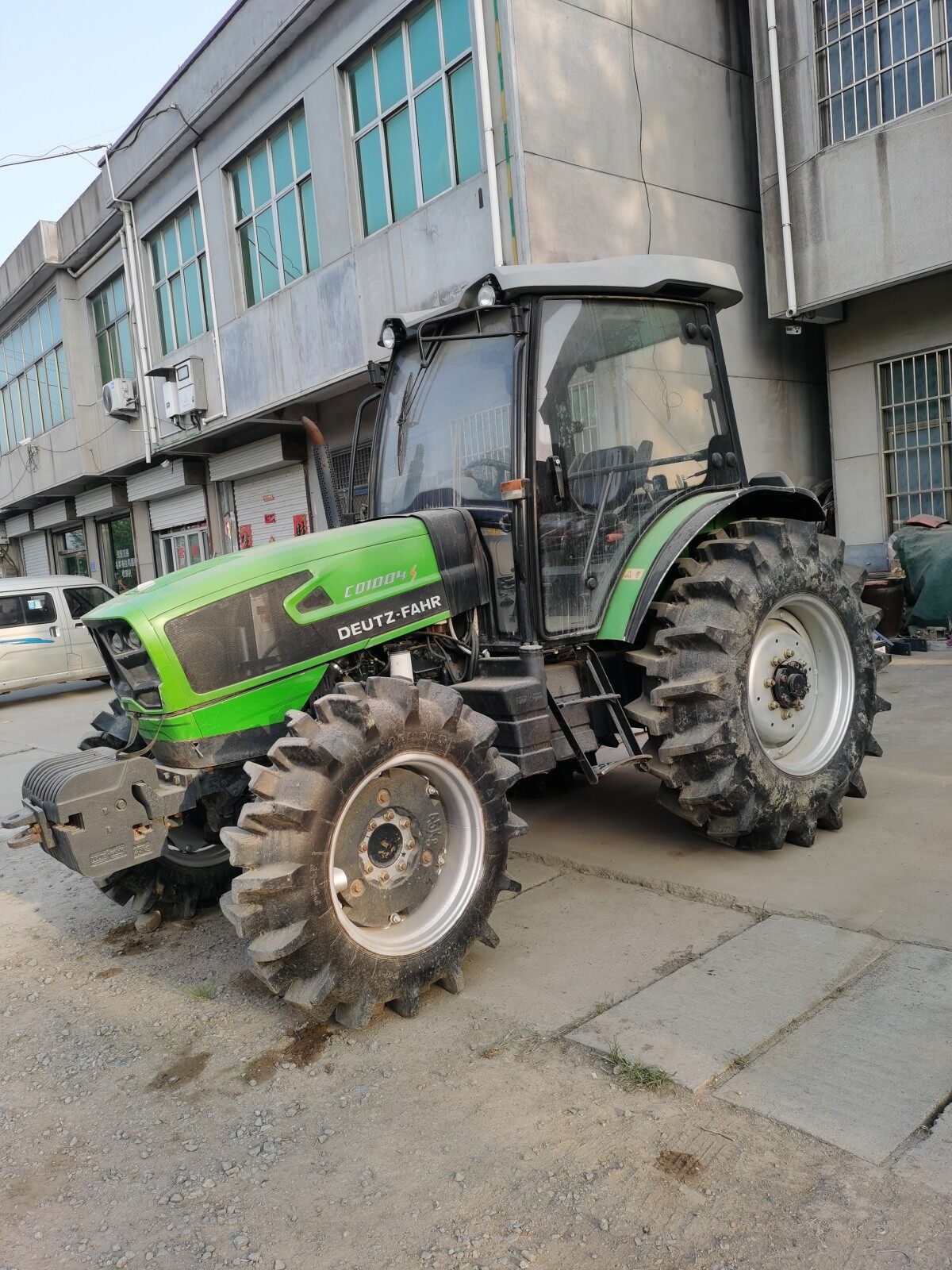 道依茨法尔CD1104S水田型轮式拖拉机