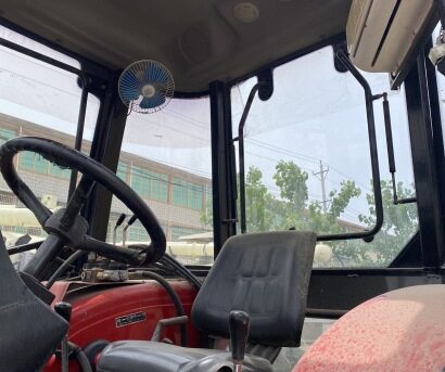 東風(fēng)DF1004輪式拖拉機(jī)