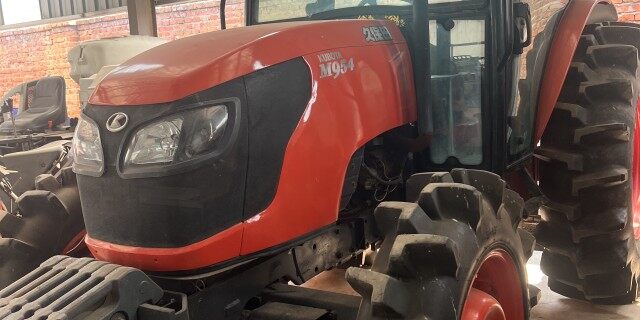 久保田954拖拉机