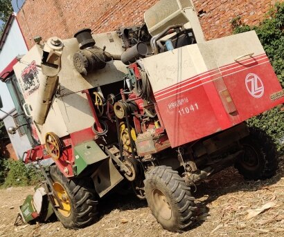 中联谷王TB70(4LZ-7B)小麦收割机