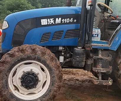 雷沃歐豹M1104-D拖拉機