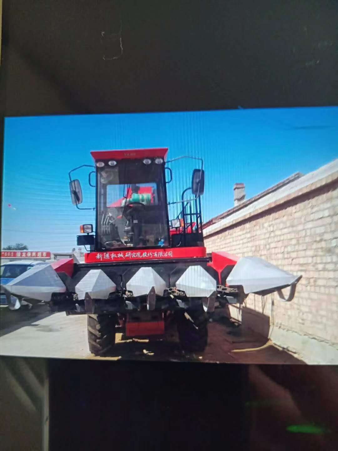 新疆牧神4YZB-4(560)型自走式玉米联合收获机