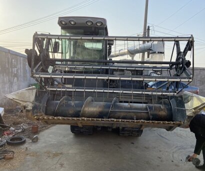 洋马yh11804lz45d全喂入稻麦联合收割机