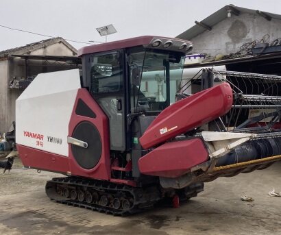 洋馬YH1180全喂入收割機(jī)