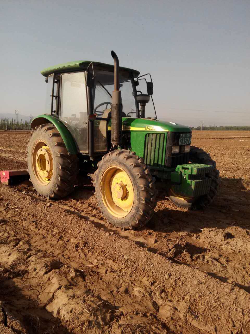 出售2013年约翰迪尔5-904拖拉机