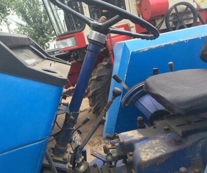 上海SH650拖拉機(jī)