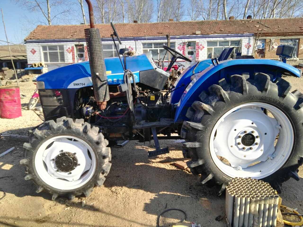 出售2012年纽荷兰704拖拉机