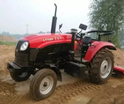 出售2016年东方红LX1004拖拉机