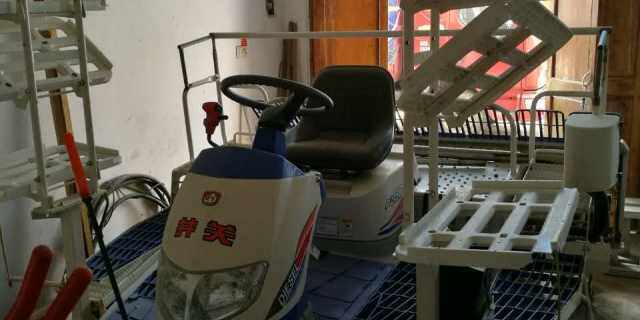 东风井关PZ80-25乘坐式高速插秧机