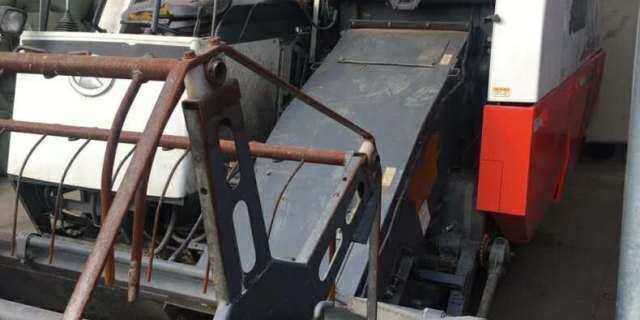 久保田688收割机