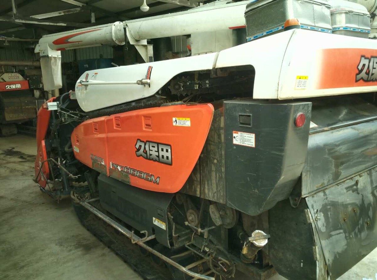 久保田888收割机