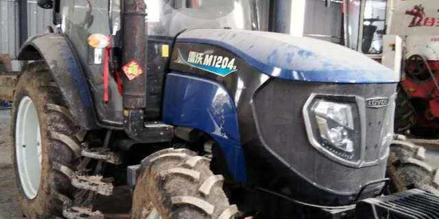 雷沃M1204拖拉机
