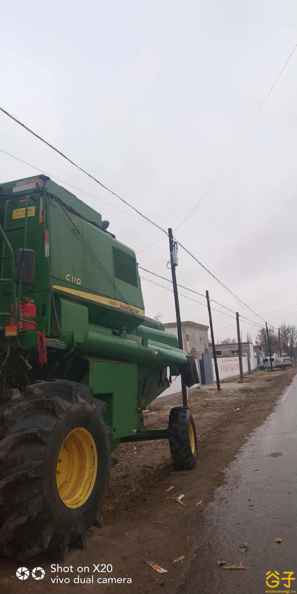 约翰迪尔c110联合收割机