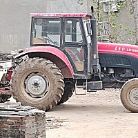 東方紅LX1300輪式拖拉機